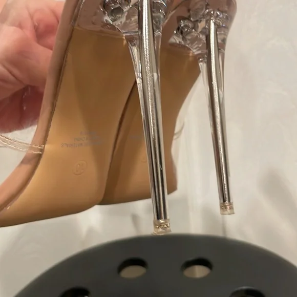 Clear Heels Size 10 - Picture 7 of 10